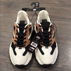 NWT Madden nyc Brown and White Sneakers 7:24